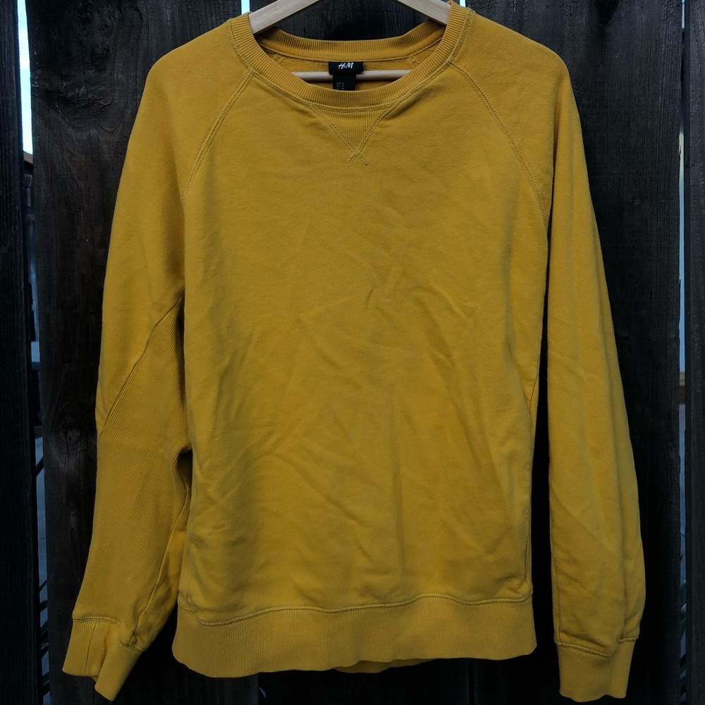 H&M mustard crew neck